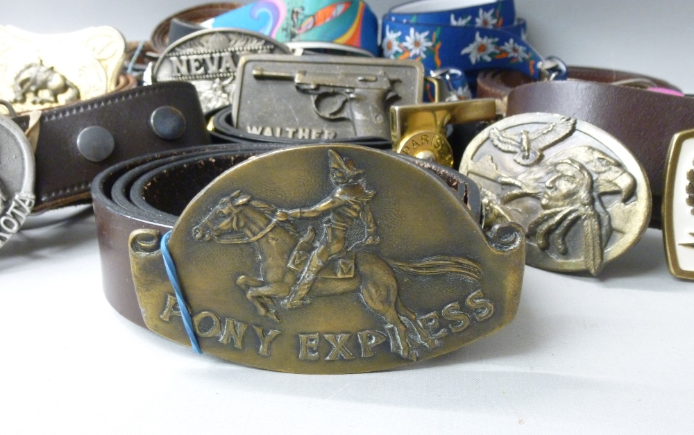 VARIOUS BELTS, BUCKLES AND BRACES INCLUDING "PONY EXPRESS", "SOUTH DAKOTA", "NEVADA", "WALTHER P.38" - Image 3 of 6