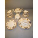 H & K TUNSTALL FLOWER PATTERN TEASET [22 PIECES]