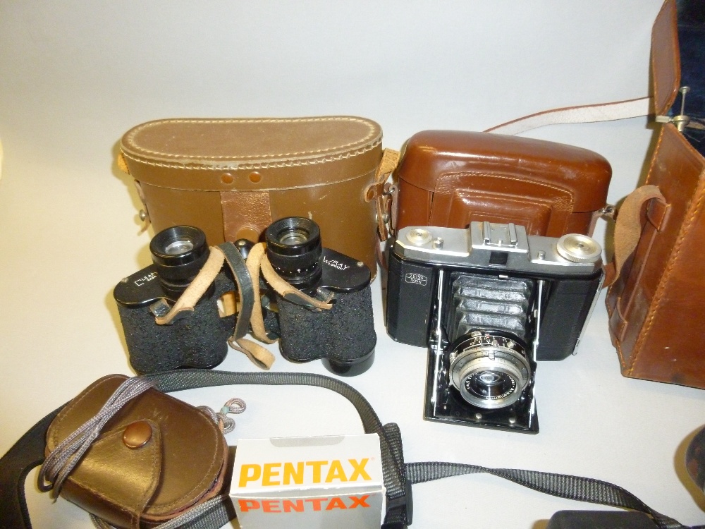 PENTAX SFXN CAMERA BODY WITH CARRYING CASE , A SMC PENTAX-F ZOOM 1:3.5-4.5. 35-70 mm LENS, A SMC - Bild 4 aus 5