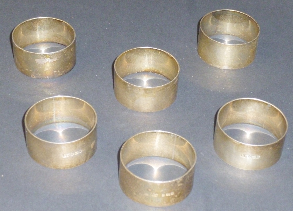 SET OF SIX EDWARDIAN SILVER NAPKIN RINGS BY ROBERT PRINGE, LONDON 1903 (126g) [6]