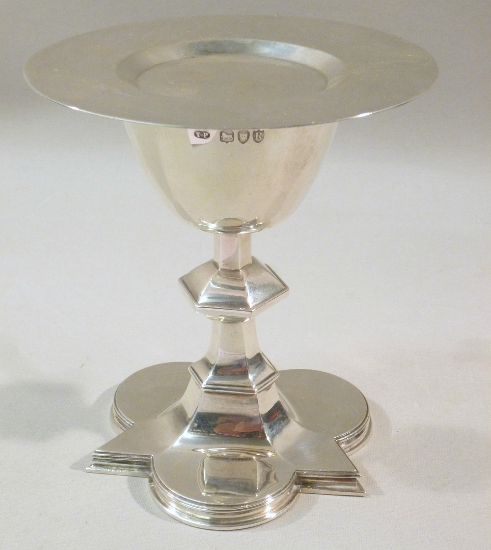 SILVER CHALICE & PATEN, THE CHALICE WITH PLAIN TAPERING CIRCULAR GILDED BOWL ON A KNOPPED STEM, BY