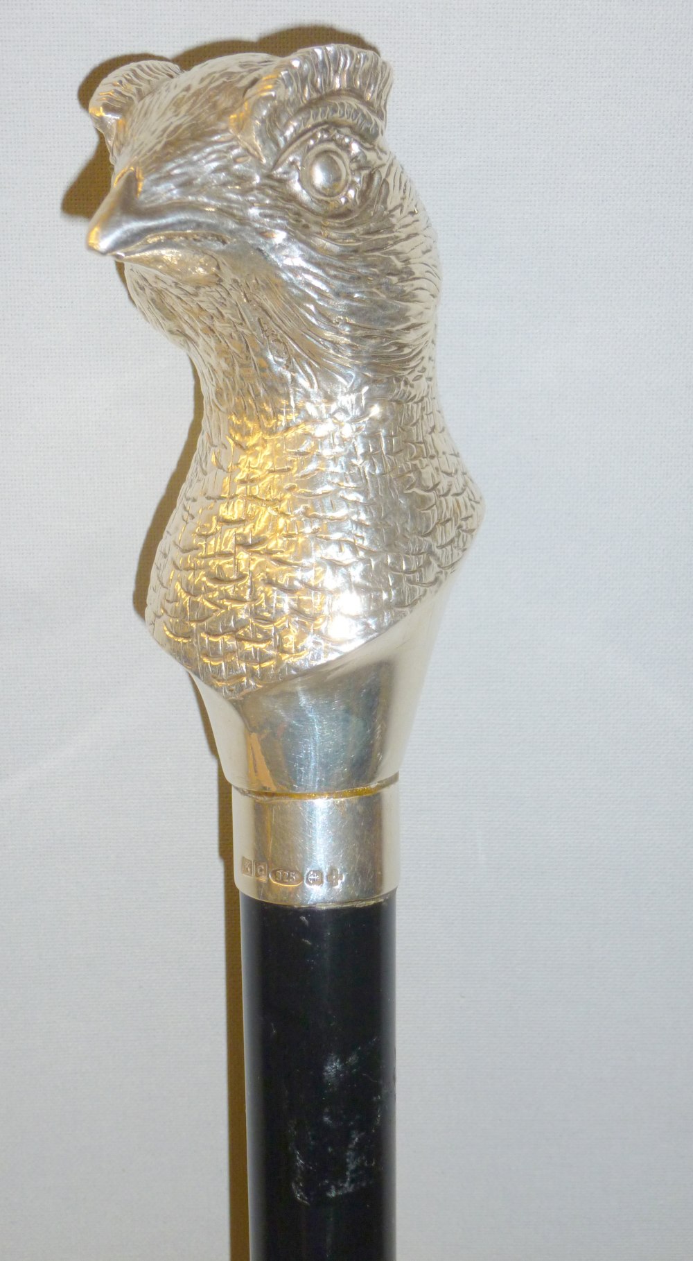 WALKING CANE WITH A SILVER HANDLE IN THE FORM OF A PHEASANT'S HEAD BY KC, BIRMINGHAM 2000 (L: 92 - Image 4 of 4