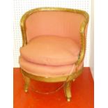 C19th CONTINENTAL CHAIR WITH A CURVED BACK AND GILT CARVED FLORAL DECORATION, ON SPLAYED LEGS (72 cm