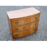 REGENCY MAHOGANY BOWFRONTED CHEST WITH THREE DRAWERS ON TURNED FEET (88 cm x 46 cm)