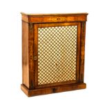 AN EDWARDIAN WALNUT DISPLAY CABINET the rectangular shaped top above a inlaid frieze, a central