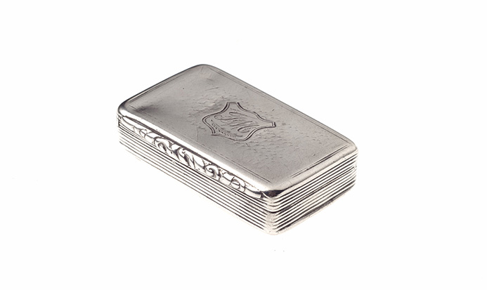 A VICTORIAN SILVER SNUFF BOX, FRANCIS CLARK, BIRMINGHAM, 1841 the rectangular body with reeded
