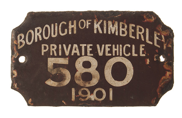 Anon BOROUGH OF KIMBERLEY PRIVATE VEHICLE NUMBER PLATE 580 1901 Kimberley: 1901 A green enamelled