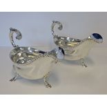 A PAIR OF VICTORIAN SILVER SAUCE BOATS, WILLIAM & GEORGE SISSONS, LONDON, 1890 each oval body with