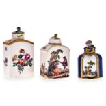 A MEISSEN TEA CADDY, 18TH CENTURY the lobed domed body with alternating panels of figures before a