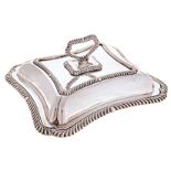 AN EDWARDIAN SILVER ENTREE DISH, WILLIAMS LTD., BIRMINGHAM, 1903 of cushion shape with gadrooned