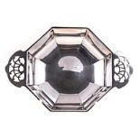 A GEORGE V SILVER QUAICH, EDWARD VINER, SHEFFIELD, 1933 of octagonal form, the handles pierced