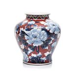 A CHINESE 'CHRYSANTHEMUM' VASE, 20TH CENTURY of tapering ovoid form, painted with blue and white