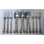 A SET OF CONTINENTAL SILVER CUTLERY, .800 STANDARD comprising: 5 table forks, 7 tablespoons, each