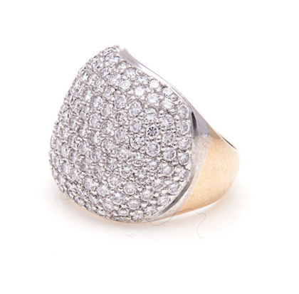 A DIAMOND CLUSTER RING, JENNA CLIFFORD pavé-set with round brilliant-cut diamonds weighing