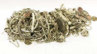 Bag of mainly silver jewellery