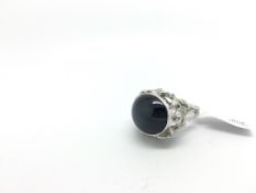 Cabochon star sapphire ring