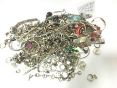 Large quantitiy of mainly silver gem set jewellery