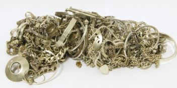 Bag of mainly silver jewellery