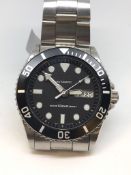 Gentleman's Seiko automatic, black dial with day date aperture, rotating black bezel, stainless