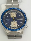 Retro Seiko chronograph automatic, circular blue dial with two square subsidiary dials and day -