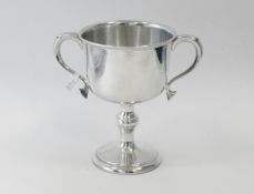 Silver Trophy Cup (Unengraved) Hallmarked Sheffield 1985 by James Dixon & Sons Weight 299g