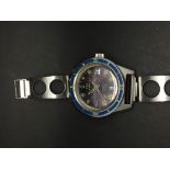 Gentleman's Classic 1970s diving watch. The movement is automatic and is 17 jewelled incabloc. The