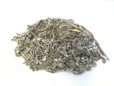 A quantity of mostly fine to medium silver chain, approximately 1188g gross