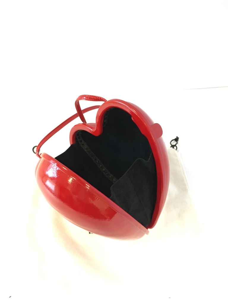 A Moschino â€œLoveâ€ heart shaped evening bag, the moulded bag covered in red shiny material, the - Image 2 of 4