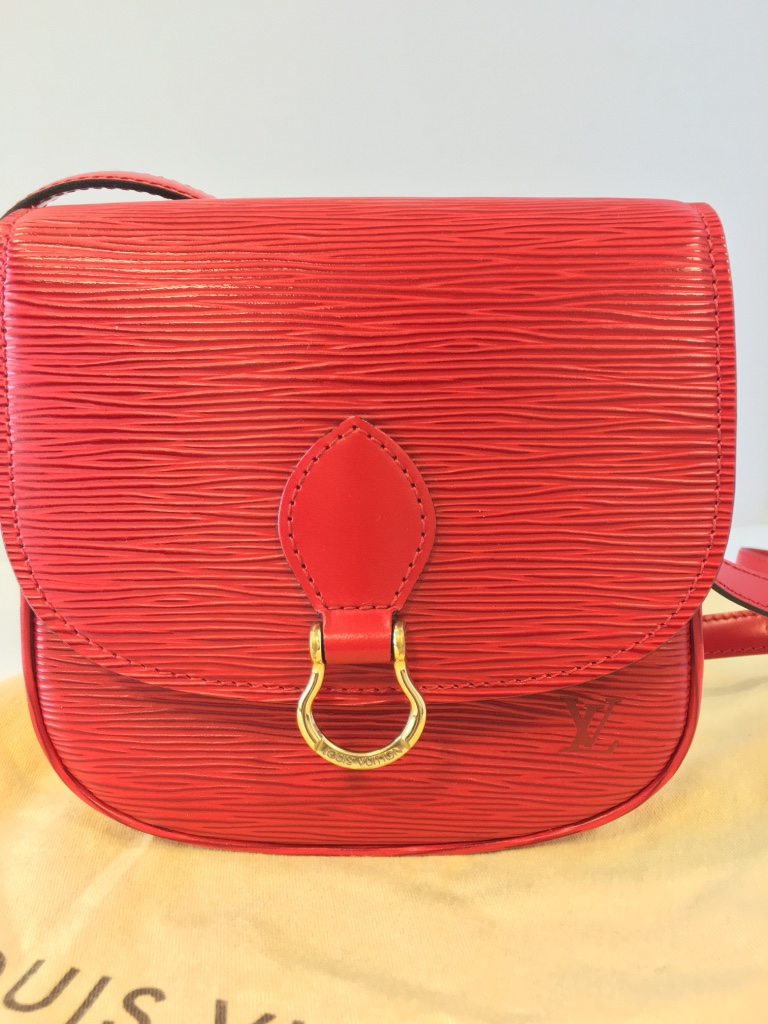 A Louis Vuitton red epi leather â€œSt Cloudâ€ handbag with gilt hardware, date code TH0945, with - Image 2 of 6