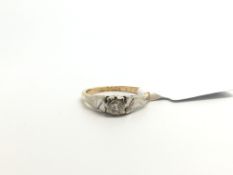 Single stone old cut diamond ring, illusion set set in white metal, in yellow and white metal