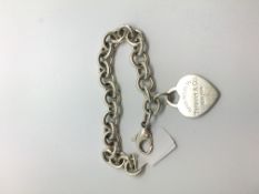 Tiffany & Co silver bracelet, heart charm 21cm