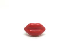 Thomas Sabo red enamel Lips ring, mounted in silver, ring size N