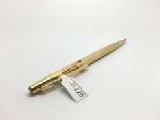 Mont Blanc gilt cased pen, yellow metal case, Montblanc start to top, engraved