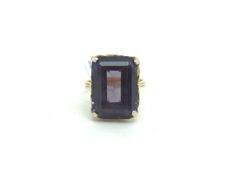 18ct Gold Gem Set Ring 9.47g