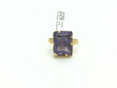 22k Gold Gem Set Ring 5.8g