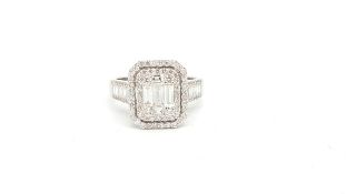 Diamond cluster ring, central cluster of five baguette cut and four brilliant cut diamonds with a