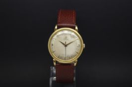 Gentlemen's 18ct vintage Omega 'bumper' automatic, circular honeycomb dial with gold hour markers,