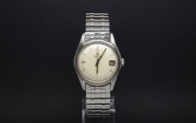 Vintage Certina DS automatic, circular white dial with silvered detail, outer seconds track, date