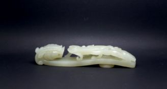 a Chinese carved jade dragon belt hook, fissures, 5.5 ins wide 14cm*2.7cm