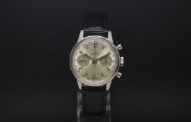Gentlemen's oversized stainless steel Zenith chronograph circa late 1960s. This is a classic