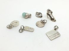 7 miscellaneous Links of London Charms 23.4g