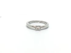 Princess cut diamond ring, estimated diamond weight 0.25ct, mounted in white metal hallmarked