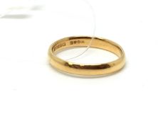 22ct gold band, 3mm wide, ring size M, 3.6g gross