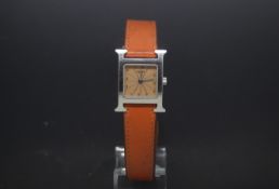 Ladies Hermes "Heure H" watch HH1.210 Stainless steel casing Tanned leather strap with a quartz
