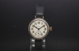 Gentlemen's Waltham solid silver WW1 MILITARY wrist watch. The movement is a manual wind 15