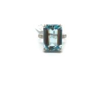 Aquamarine and diamond dress ring, rectangular cut aquamarine measuring 17x11.7mm, estimated