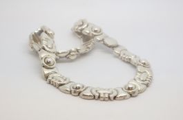 A lovely solid heavy linked silver coller necklace, marked and tested as silver, gross weight 182.