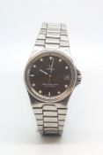 Gentlemen's Omega Seamaster 120m, Quartz Movement, black dot, date at 3 o'clock, 36mm case,