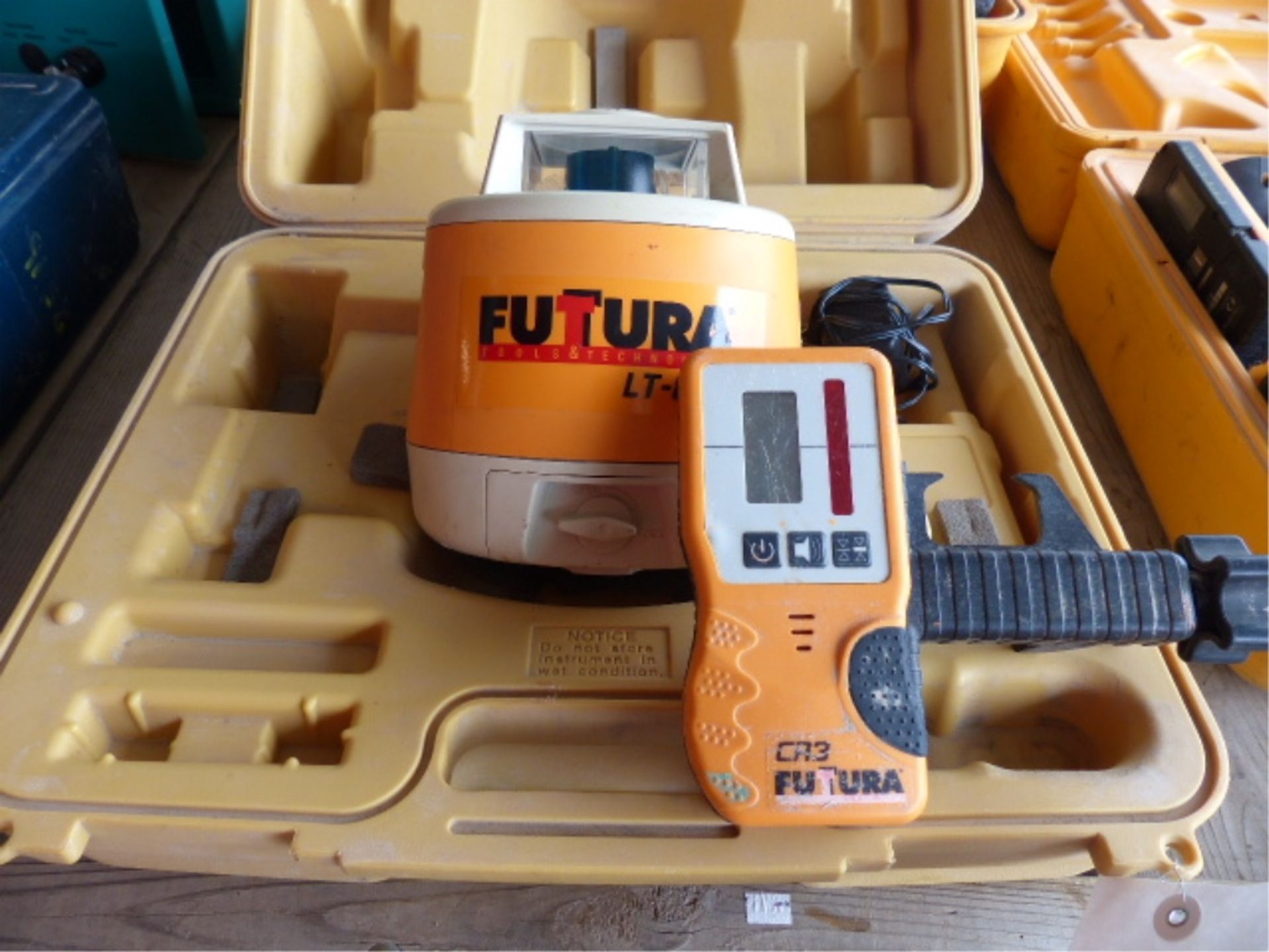 FUTURA LT-810 LASER LEVEL & RECEIVER