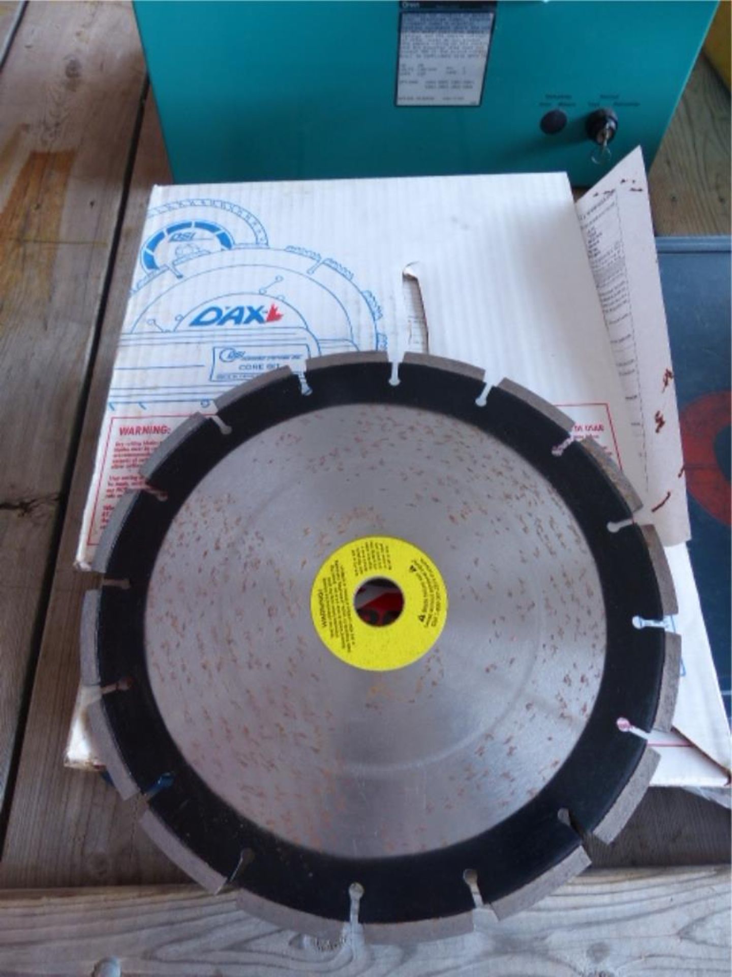 NEW 12" DSI PRO II DRY CUTTING GA-500 BLADE 1" BORE - Image 2 of 2